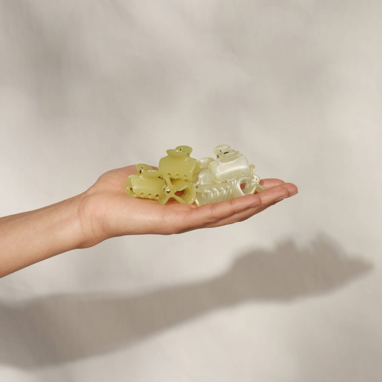 KITSCH Mini Jelly Cloud Hair Clips 8-Pack - Pearlized Cream & Butter Yellow