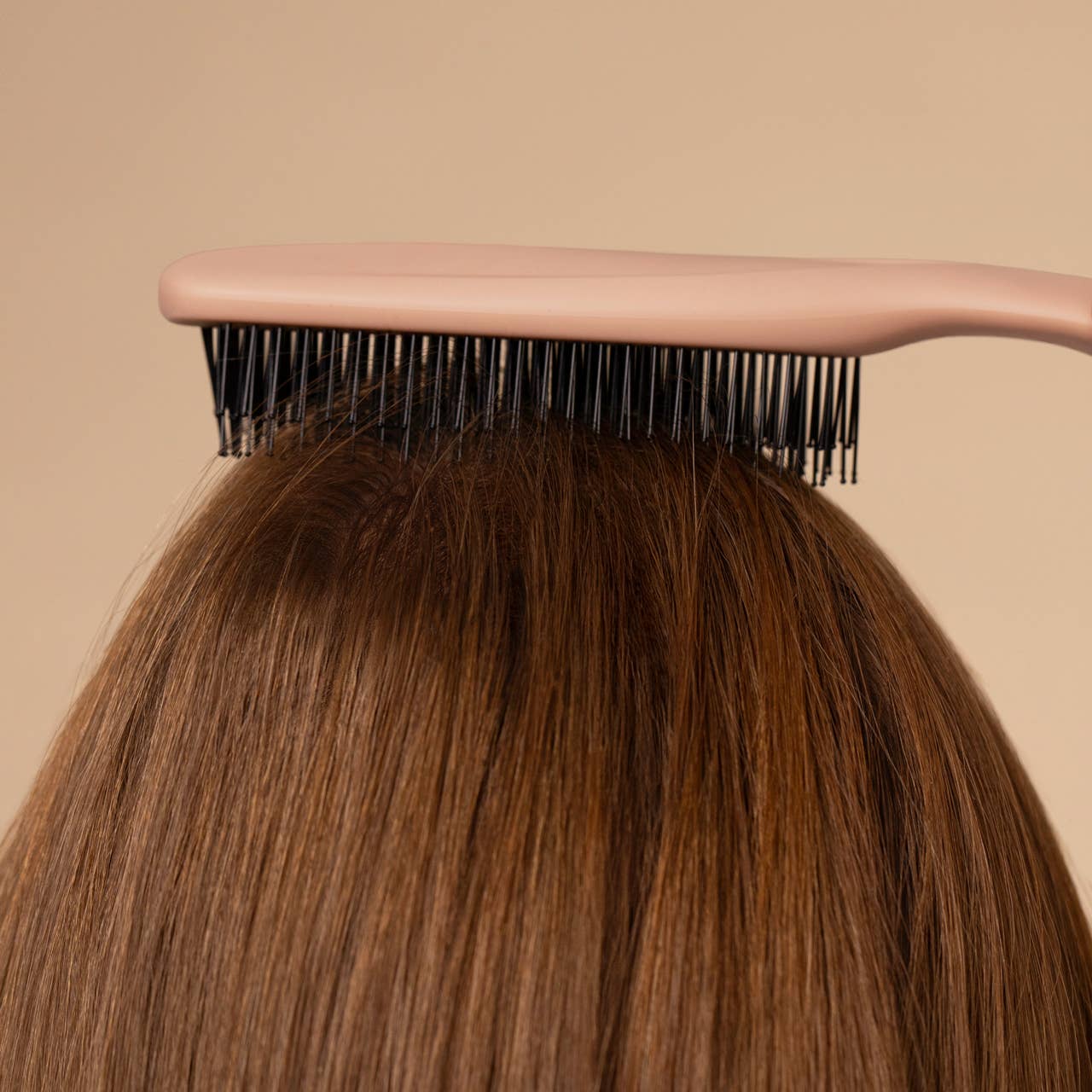 KITSCH Scalp Renewal Exfoliating Scalp Brush in Terracotta